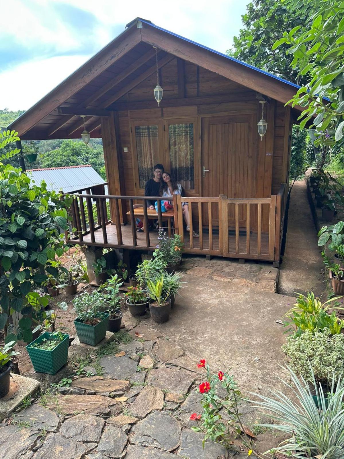 Hotel Diyaluma View Cotage à Koslanda Extérieur photo